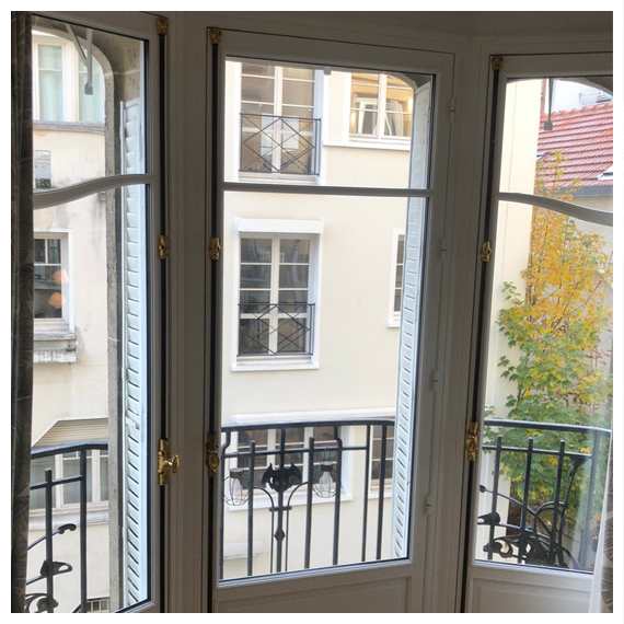Fenêtres haussmannienne bois à recouvrement sur mesure à Paris - La Fermeture Parisienne