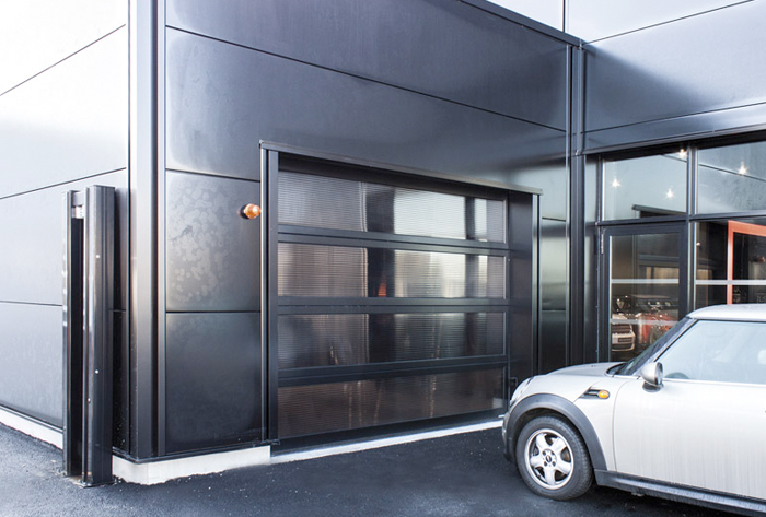 Installation de portes sectionnelles vitrées, locaux commerciaux, garages - La Fermeture Parisienne - Essonne