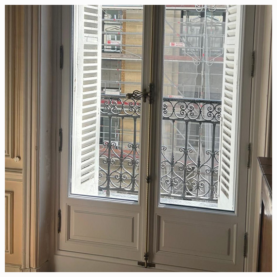 Fenêtres haussmanienne bois sur mesure Atulam à Paris - La Fermeture Parisienne
