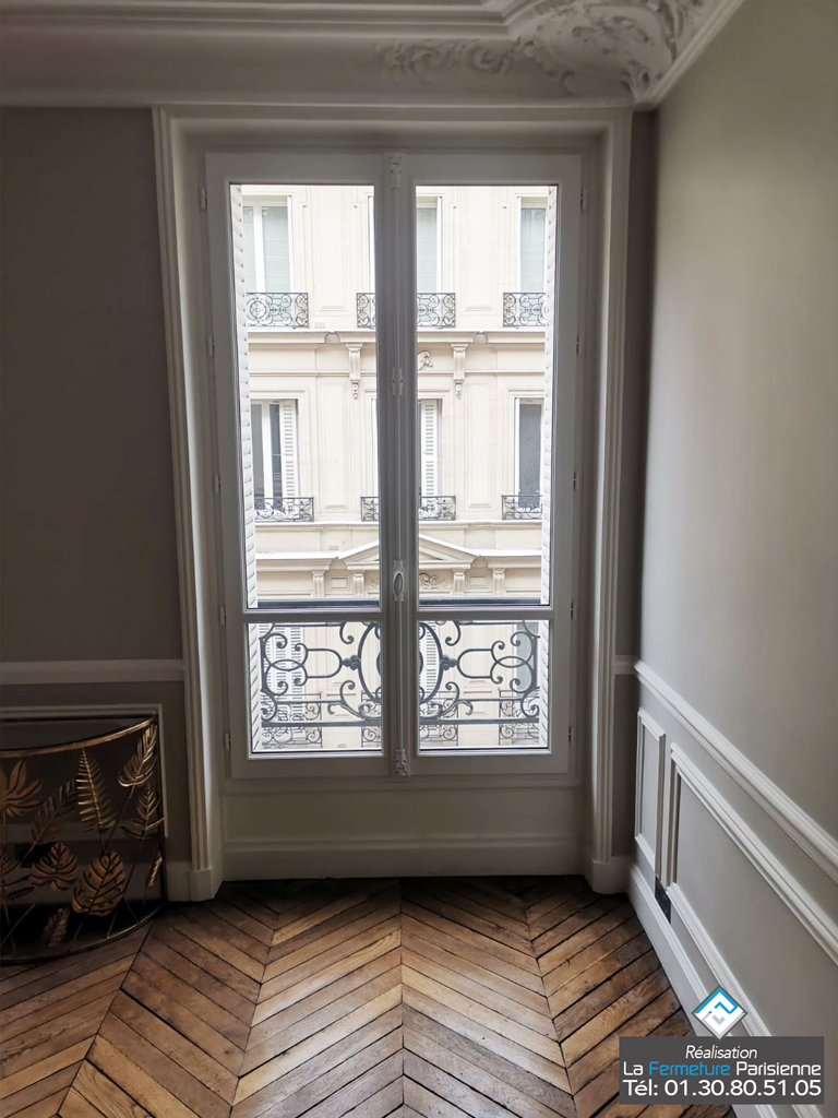 Fenêtres Atulam bois Estilou  d'un bel appartement haussmannien - Le Store Parisien