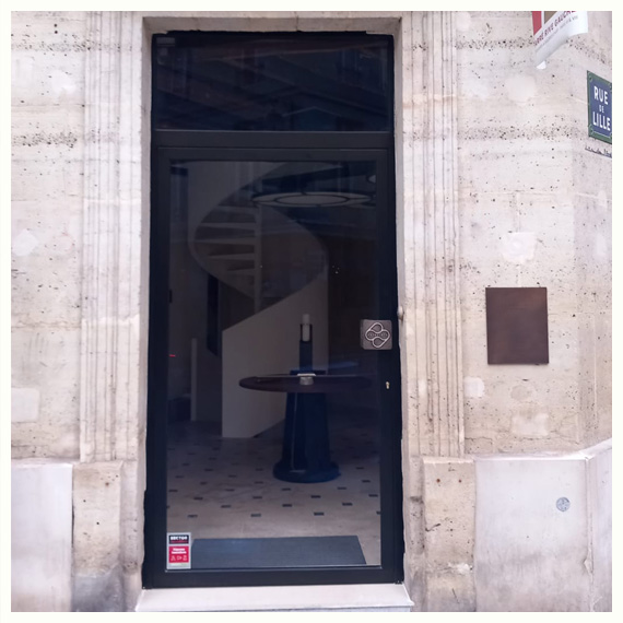 Menuiseries en acier - boutique à Paris 17 - La Fermeture Parisienne